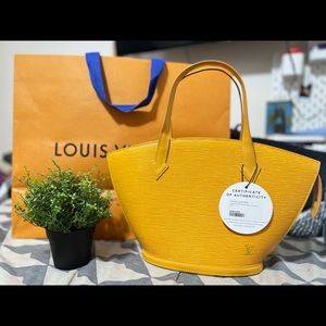 Authentic Louis Vuitton Epi Saint Jacques PM RANK A with THREE FREEBIES!